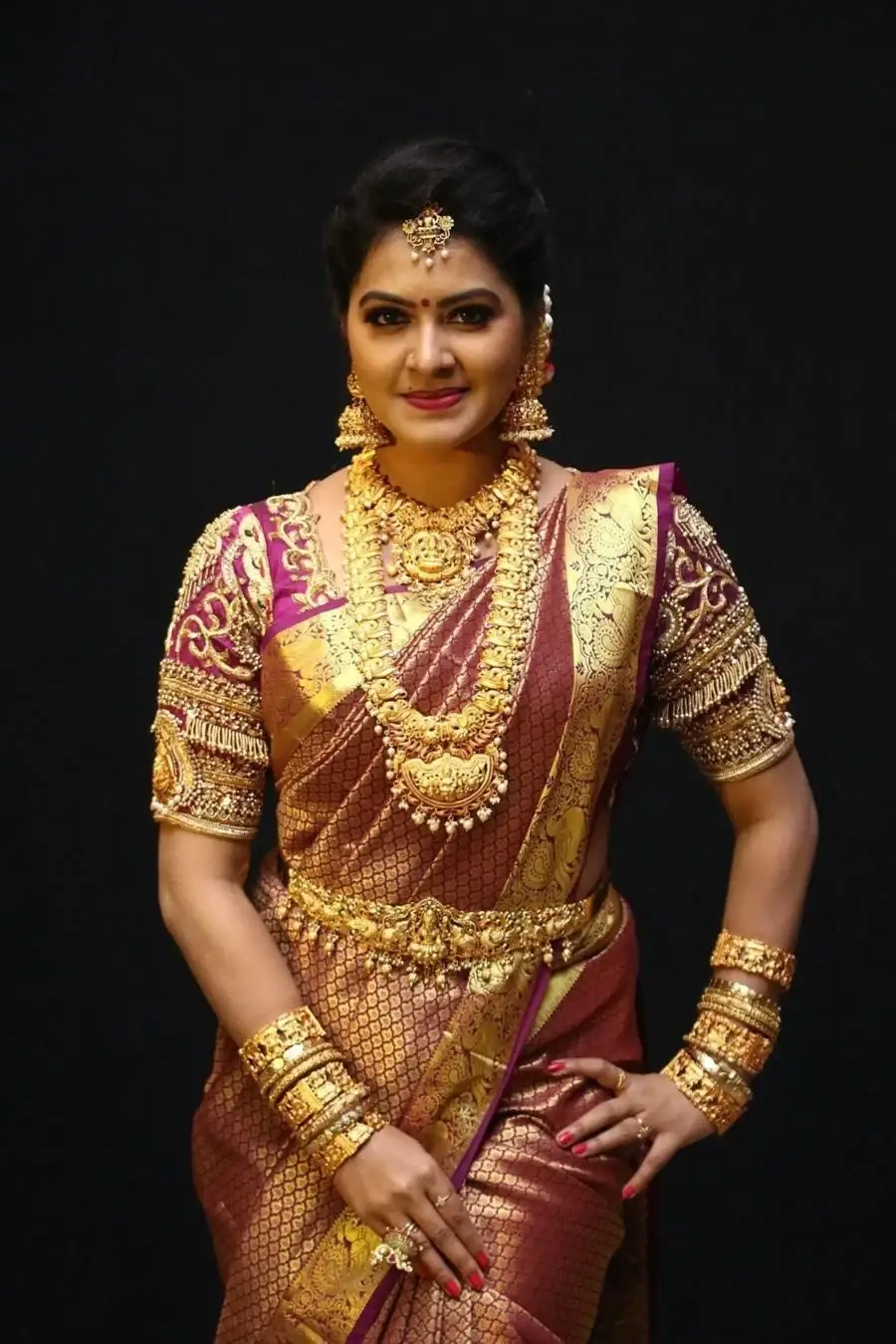 BEAUTIFUL INDIAN TV ACTRESS RACHITHA MAHALAKSHMI IN MAROON SILK SAREE 10